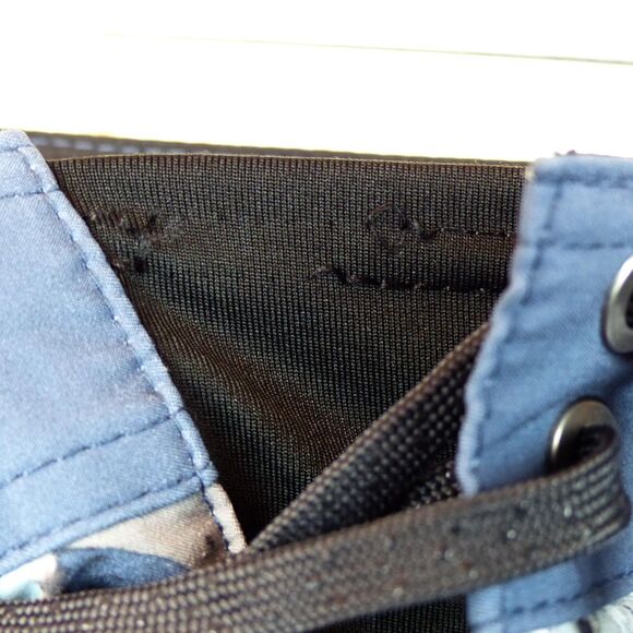 O’Neill Board Shorts Men 32X10 Deep Blue Floral HyperFreak Taco Swim Trunk Surf - Picture 7 of 15